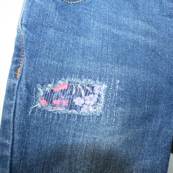 4/$20 OshKosh baby girl distressed jeans 12 months - Picture 4 of 11